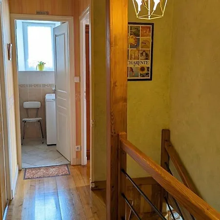 Au Bord De La Riviere Avec Jardin Et Wifi - Fr-1-653-162 בית נופש