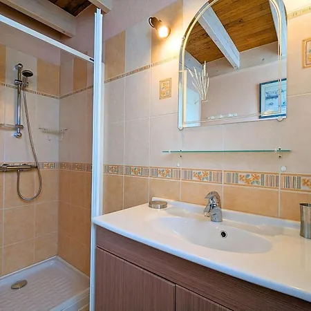 Au Bord De La Riviere Avec Jardin Et Wifi - Fr-1-653-162 בית נופש *