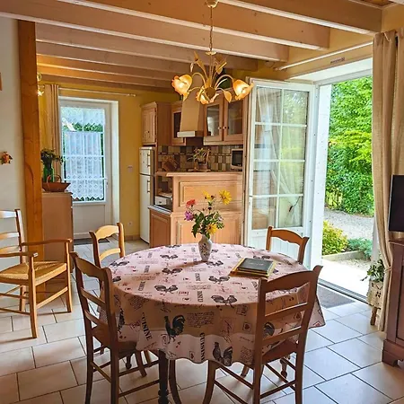 Au Bord De La Riviere Avec Jardin Et Wifi Country house Saint-Genis-d'Hiersac