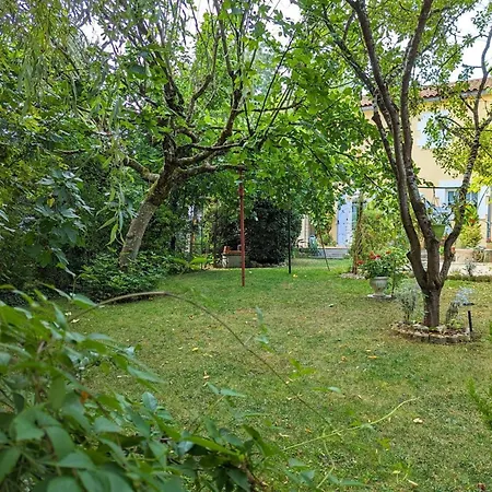 Au Bord De La Riviere Avec Jardin Et Wifi - Fr-1-653-162 בית נופש Saint-Genis-d'Hiersac